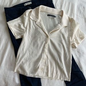 White short sleeve button down collard crop top